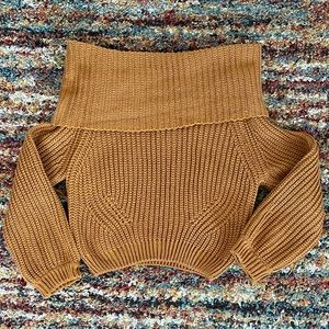 Lulu’s Cropped Off-the-Shoulder Sweater Size Small